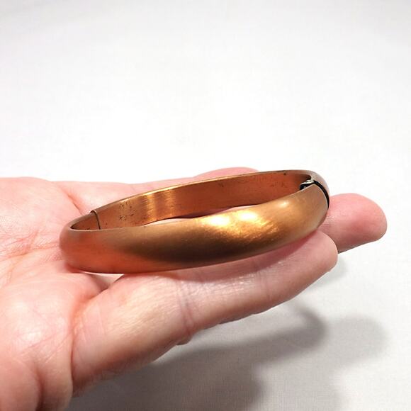 Vintage Whiting & Davis Copper Hinged Bracelet, 1960s - Picture 9 of 10